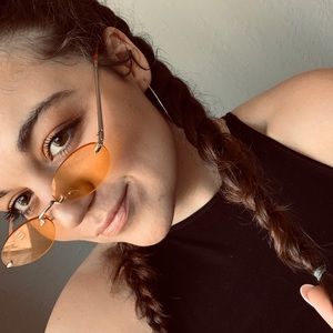 Meet your Posher, Becca